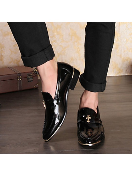Men's Shoes Pointed Patent Leather Fashion Shoes Wedding / Leisure / Banquet Black Red Yellow  